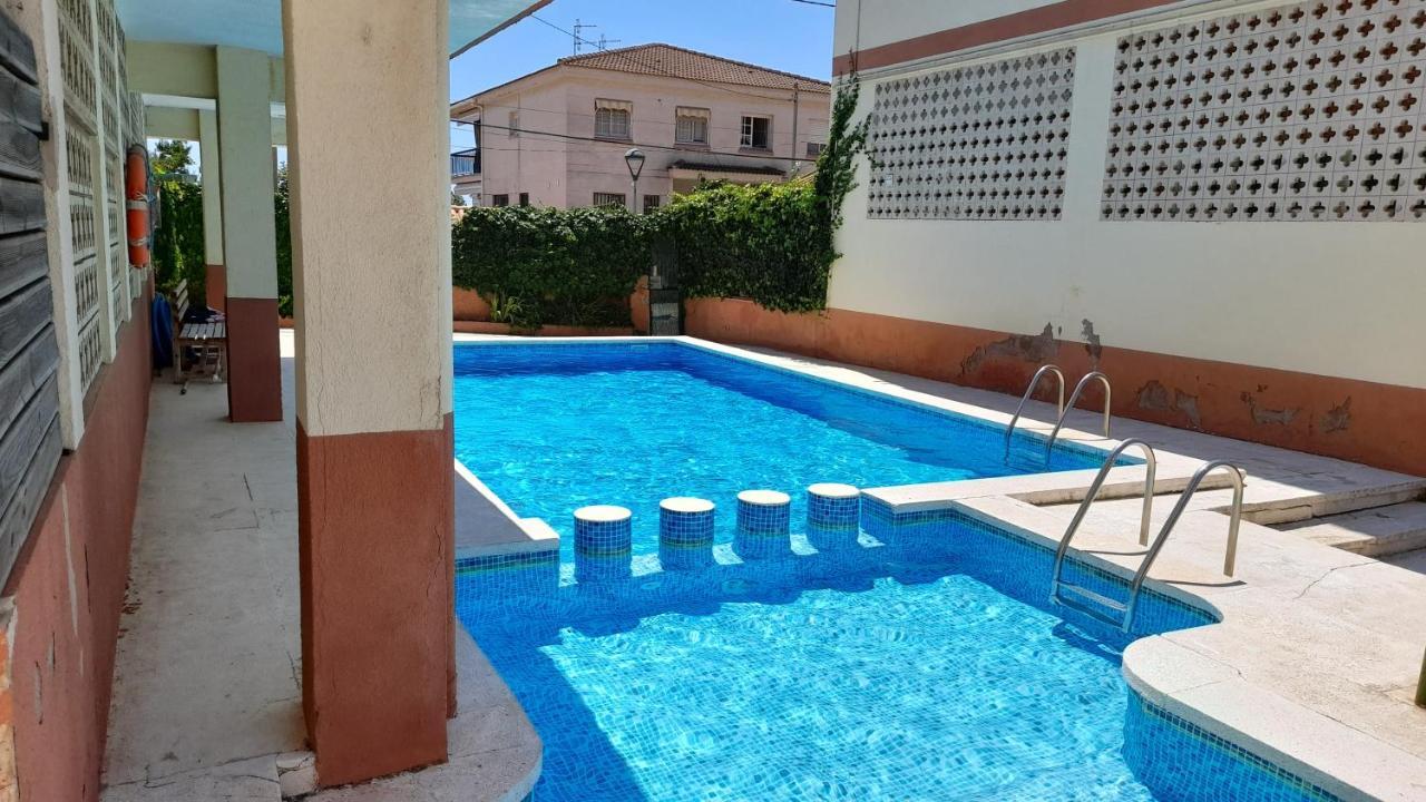 Con Piscina Y Bonita Terraza Apartment Segur de Calafell