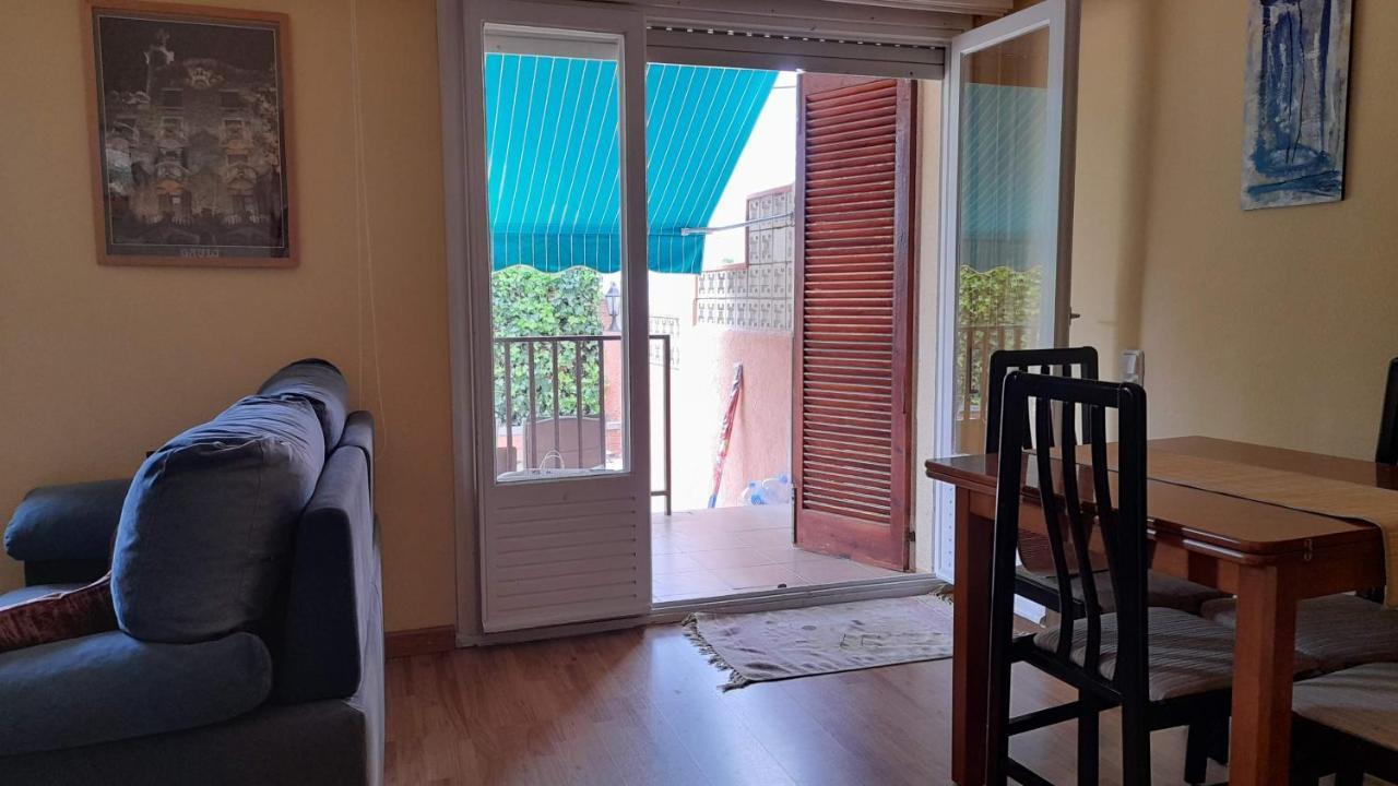 Con Piscina Y Bonita Terraza